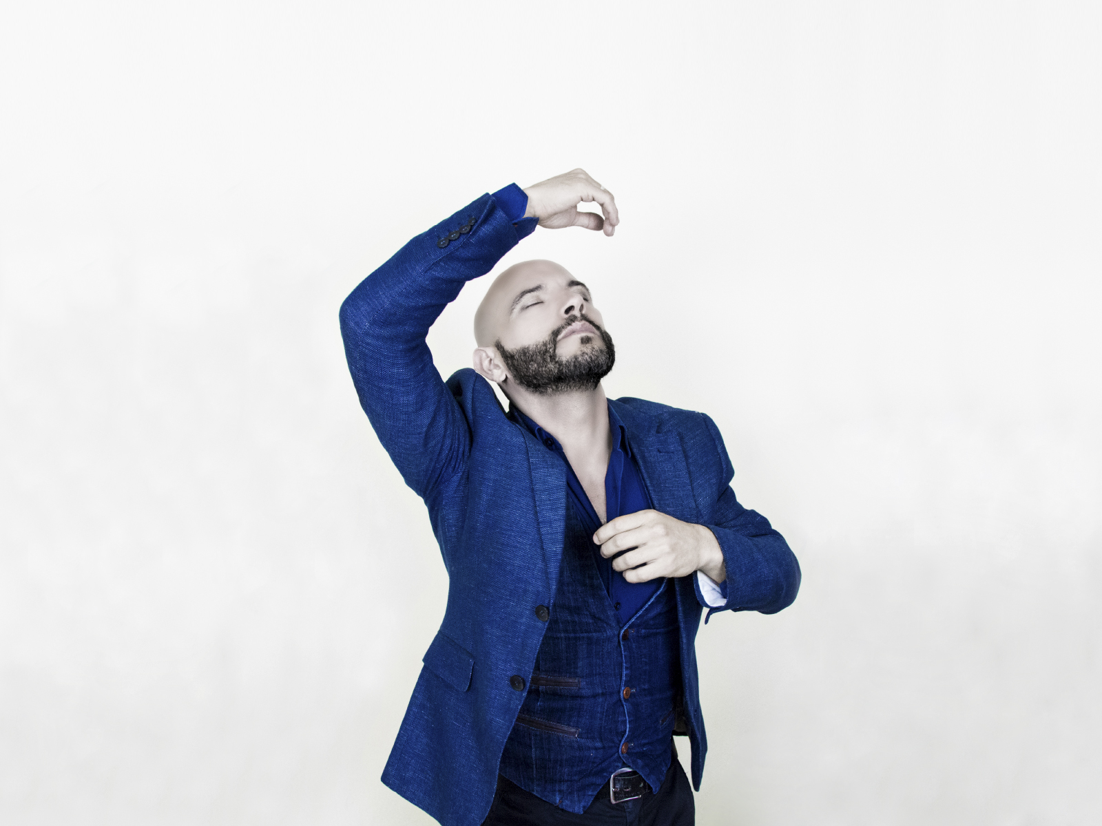 Portada A Solas Danza: Origen-poética-movimiento